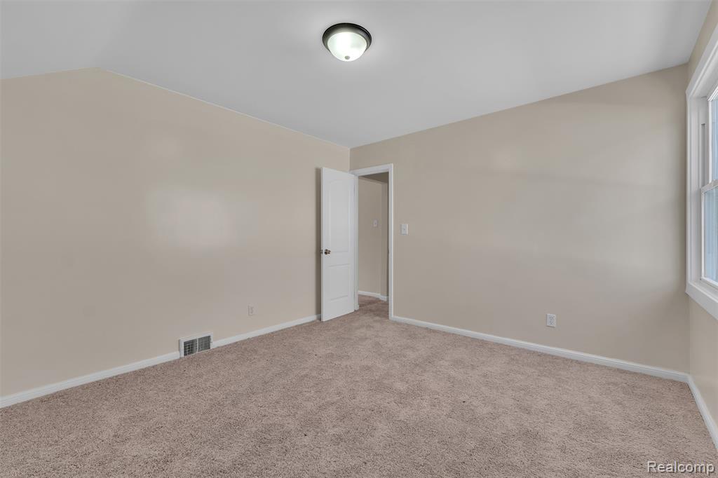 14521 SUSSEX Street, Detroit, MI 48227 — Photo 23