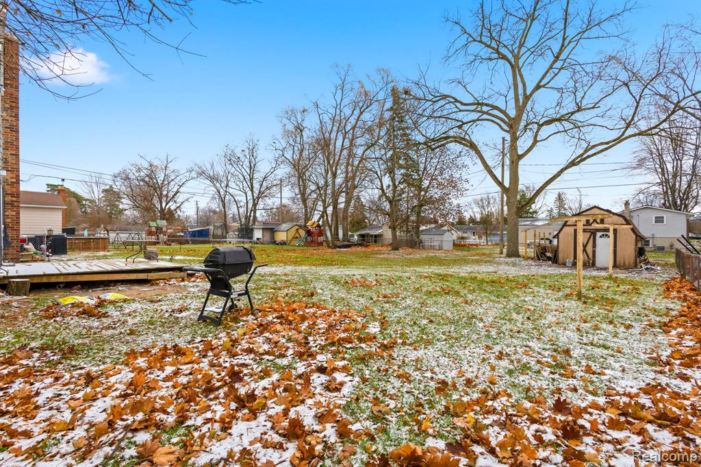 657 Lucille Drive, Wolverine Lake, MI 48390 — Photo 35