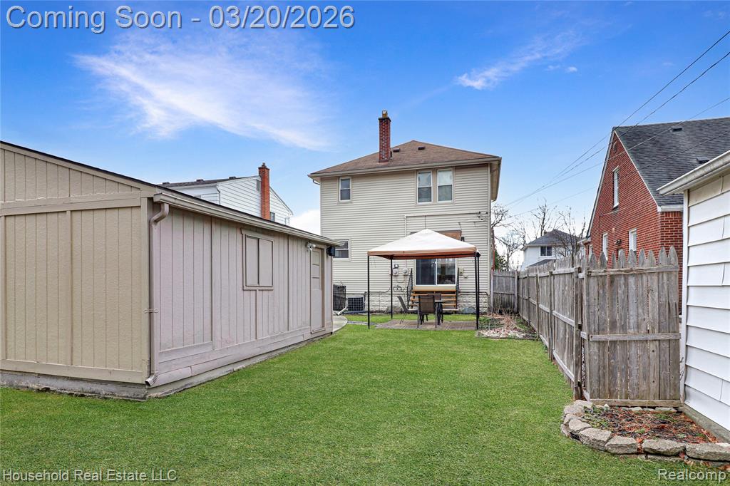 8335 Harding, Center Line, MI 48015 — Photo 18
