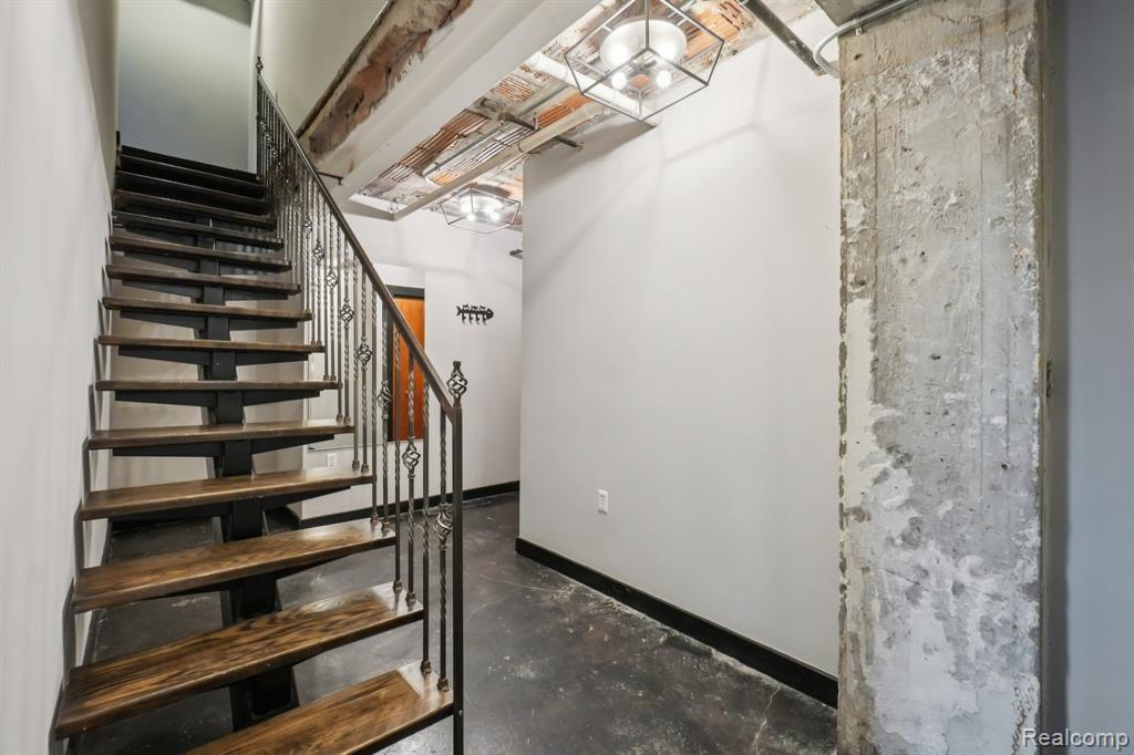 2915 John R Street - Photo 3
