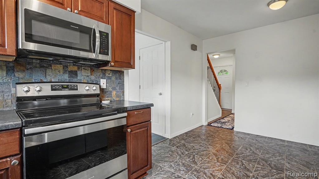 2735 Foster Avenue, Ann Arbor, MI 48108 — Photo 13