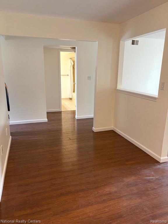 42499 PLYMOUTH HOLLOW Drive, 32, Plymouth, MI 48170 — Photo 7
