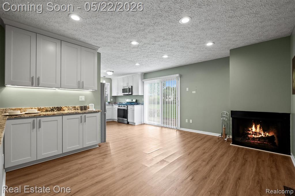 489 Evaline Drive, Troy, MI 48085 — Photo 10