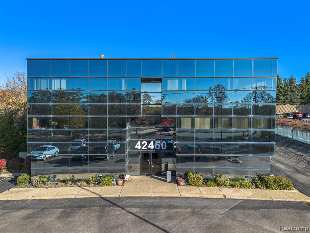 42450 W 12 Mile Road, Novi, MI — Photo 2
