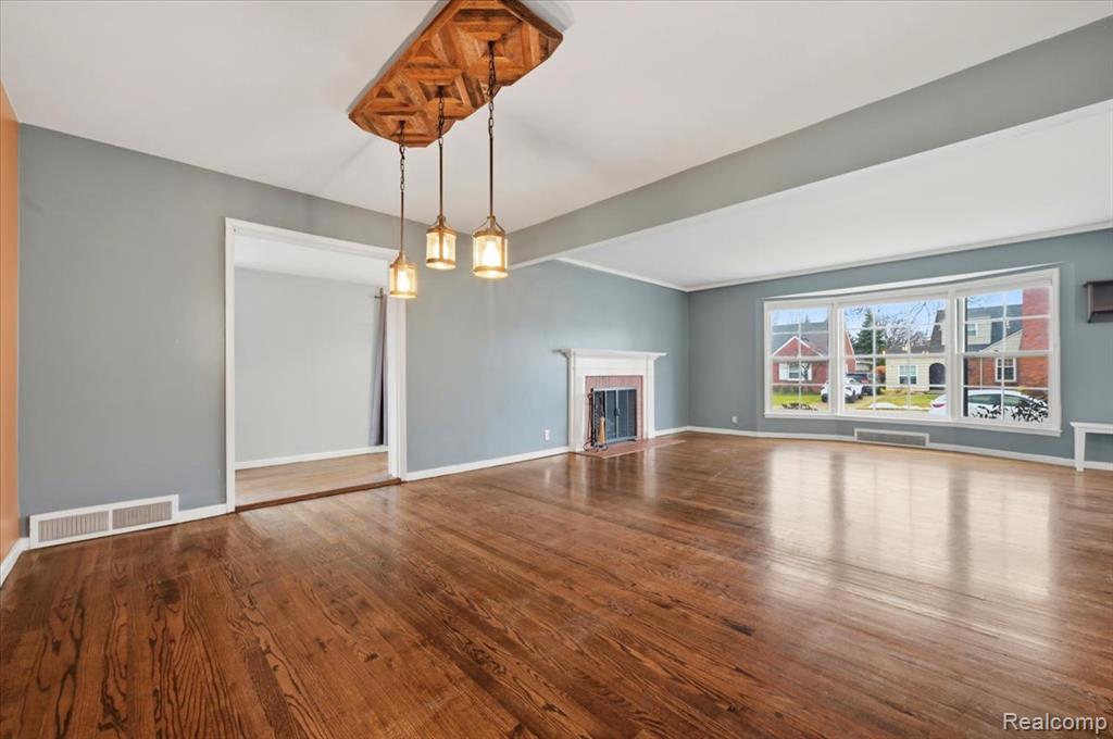 431 Colonial Court, Grosse Pointe Farms, MI 48236 — Photo 12
