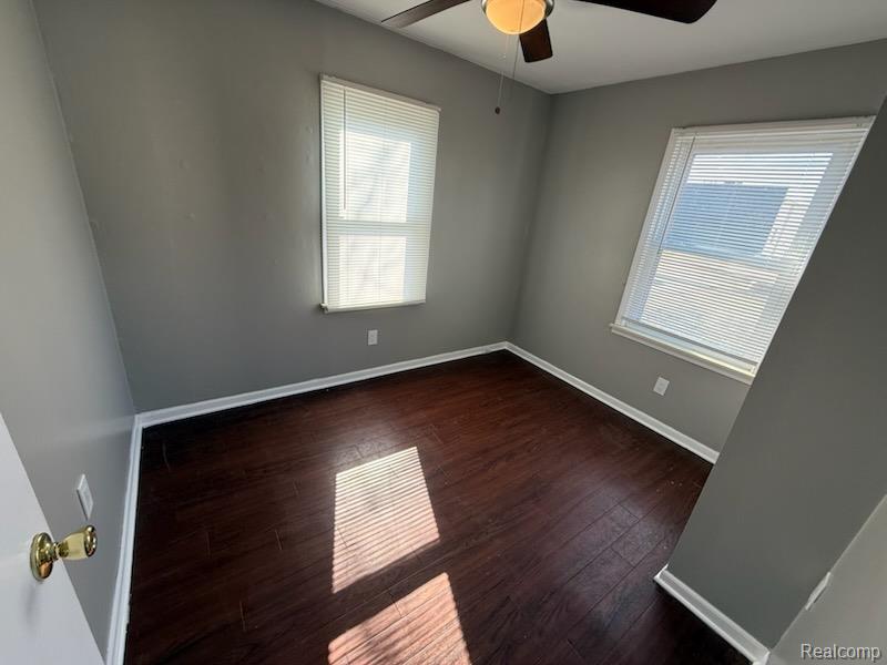 8902 THORPE Street, Livonia, MI 48150 — Photo 10