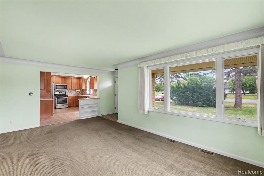 5199 Lapeer Road, Burton, MI 48509 — Photo 7