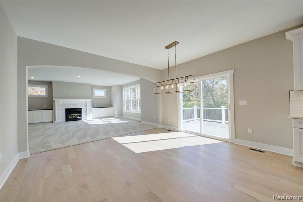 614 ROUND ROCK Drive, Howell, MI 48843 — Photo 6