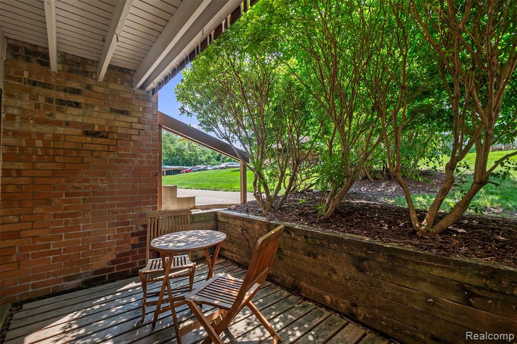 1255 S Maple Road, 101, Ann Arbor, MI 48103 — Photo 27