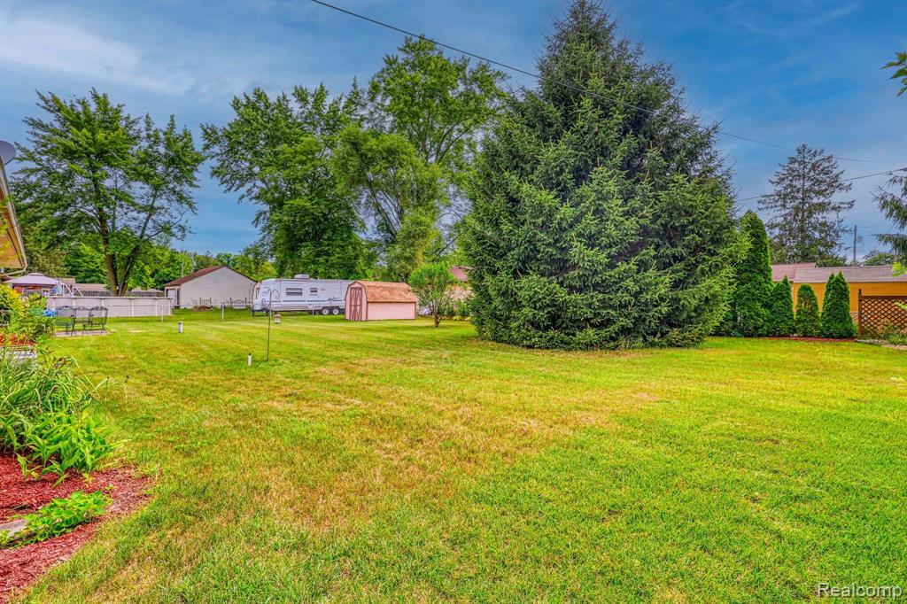 7592 VERNA Drive, Lambertville, MI 48144 — Photo 19