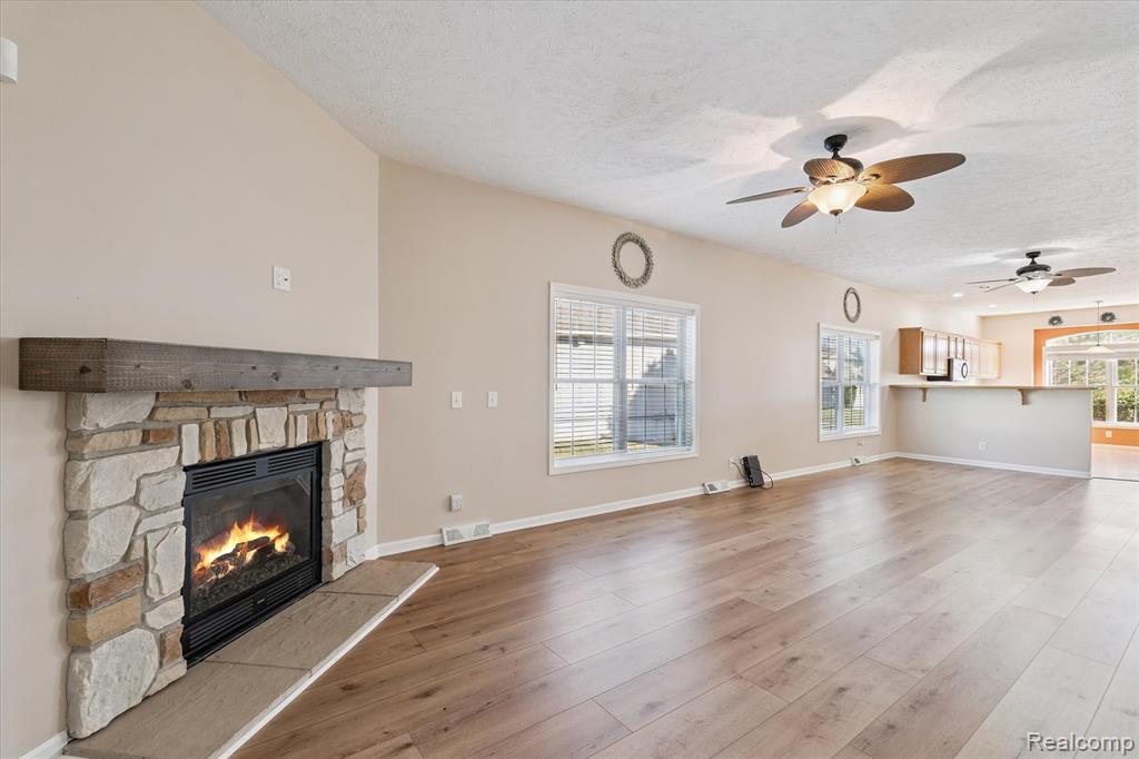 7075 Kings Way, Flushing, MI 48433 — Photo 9