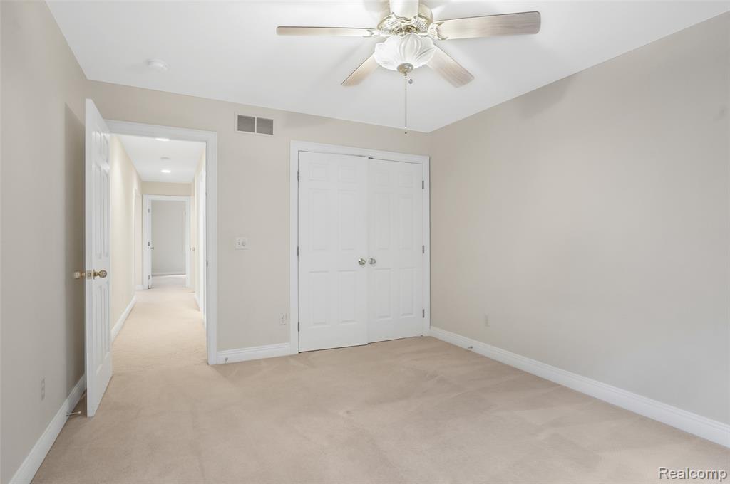 9065 Moonlight Bay, Pinckney, MI 48169 — Photo 32