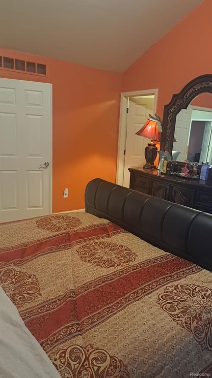 7145 Colchester, Ypsilanti, MI 48197 — Photo 30