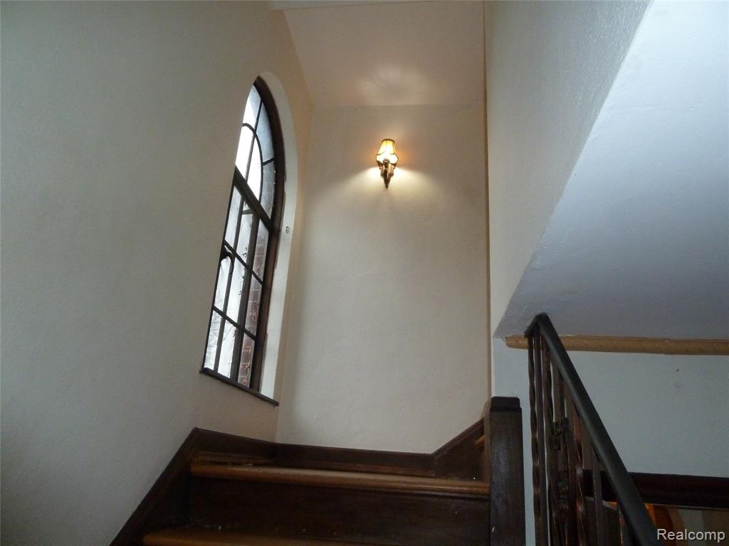 19925 Renfrew Road, Detroit, MI, 48221