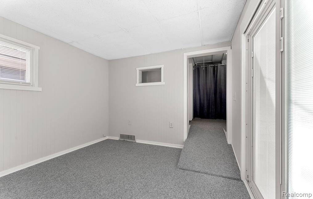4924 Huron Street, Dearborn Heights, MI 48125 — Photo 19