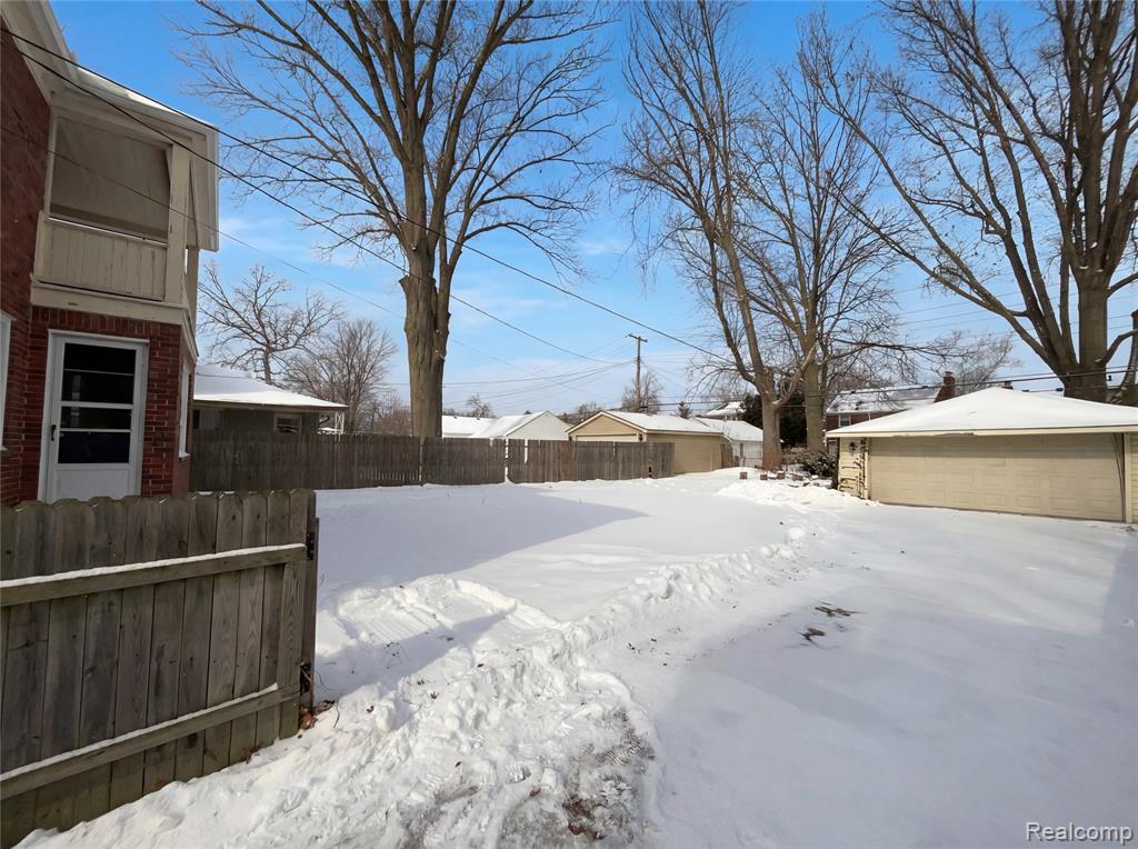 1912 Littlestone Road, Grosse Pointe Woods, MI 48236 — Photo 22