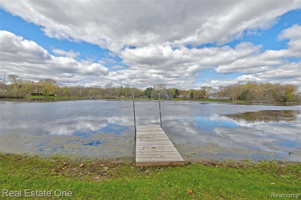 327 Coats Road, Lake Orion, MI 48362 — Photo 60