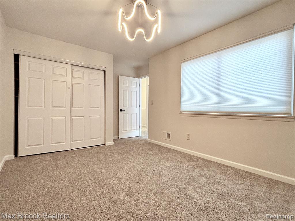 5238 BRETT, West Bloomfield, MI — Photo 25