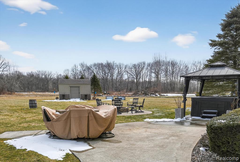 5585 Leah Lane, Almont, MI 48003 — Photo 56