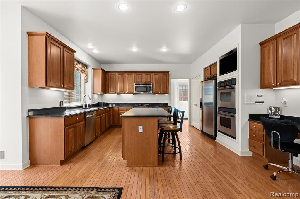 18031 Stonebrook Drive, Northville, MI 48168 — Photo 16