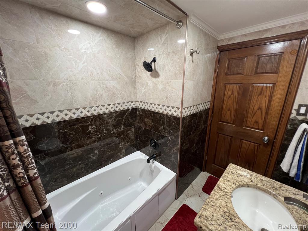 6410 Orchard Avenue, Dearborn, MI 48126 — Photo 15