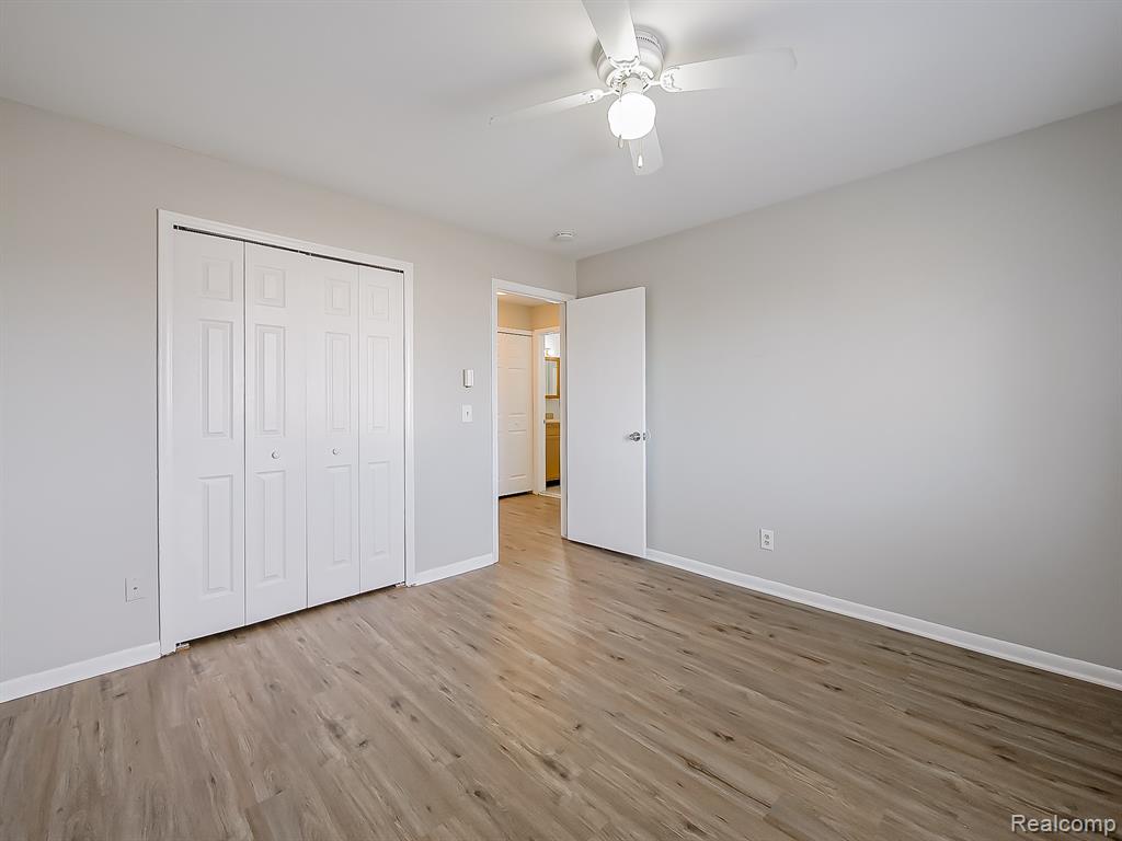 825 S Grand Avenue, Fowlerville, MI 48836 — Photo 12