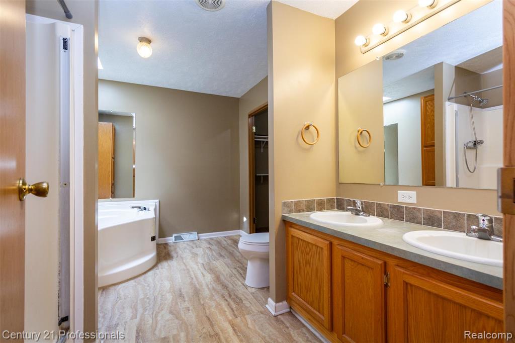 4080 Cass Elizabeth Road, Waterford, MI 48328 — Photo 16