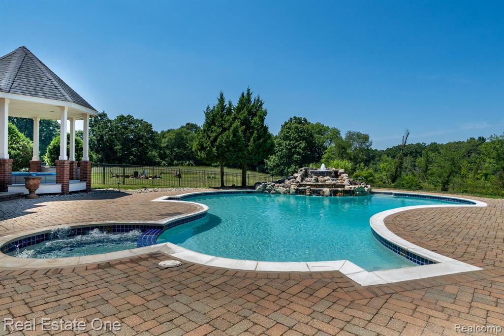 740 Greystone Drive, Chelsea, MI 48118 — Photo 60