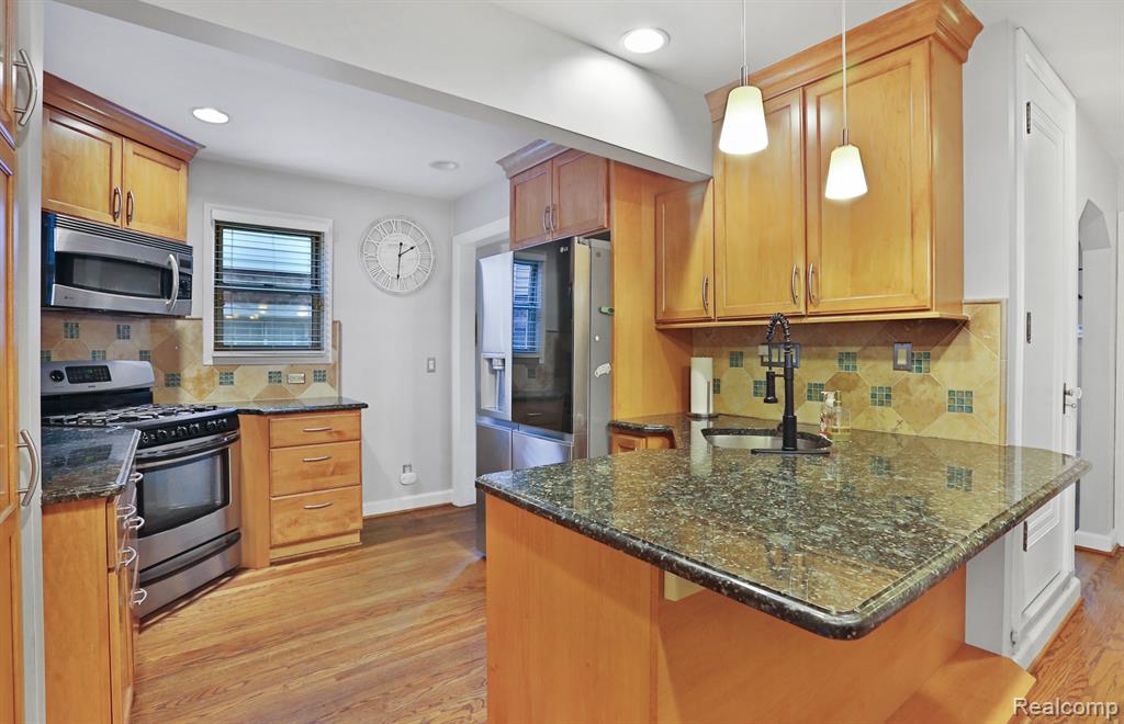 613 S CONNECTICUT Avenue, Royal Oak, MI 48067 — Photo 16