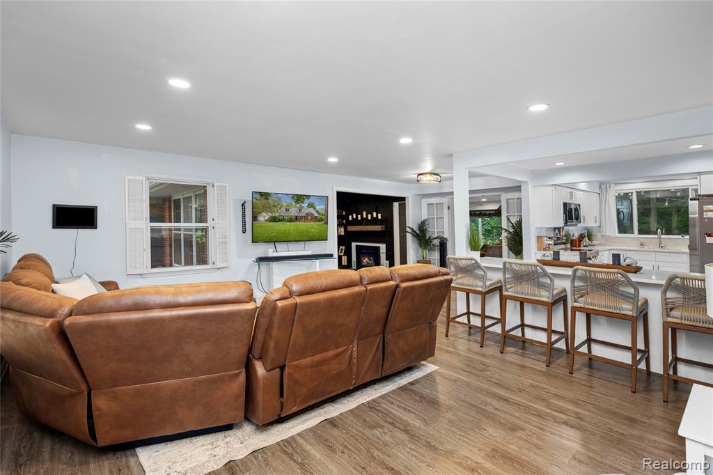 6085 Worlington Road, Bloomfield Hills, MI 48301 — Photo 11