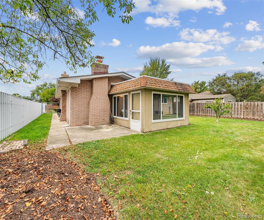 7330 Pointe Drive, Canton, MI 48187 — Photo 40