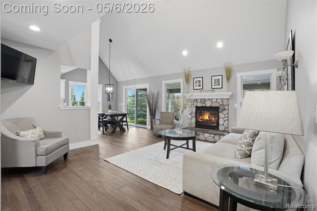 9648 Mohican Court, Pinckney, MI 48169 — Photo 10