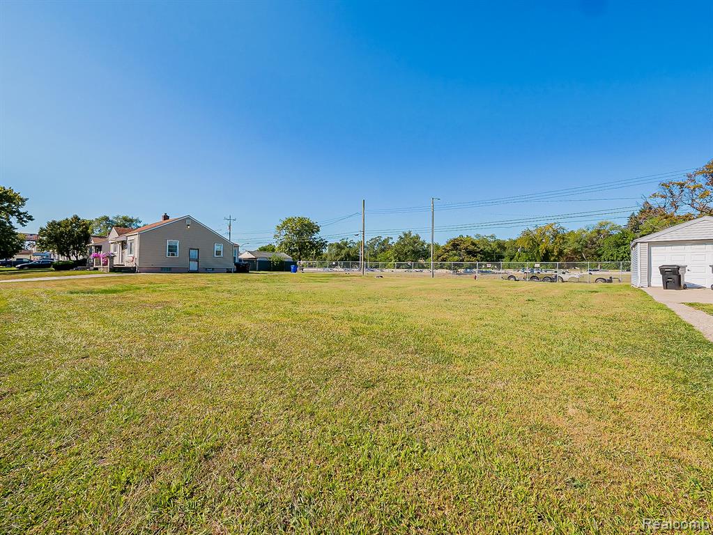 19365 Fenmore Street, Detroit, MI 48235 — Photo 17