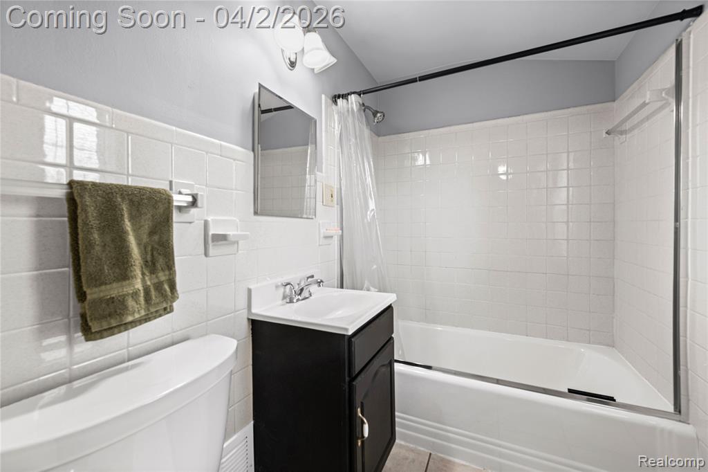 2305 Vinewood Street, Wyandotte, MI 48192 — Photo 17