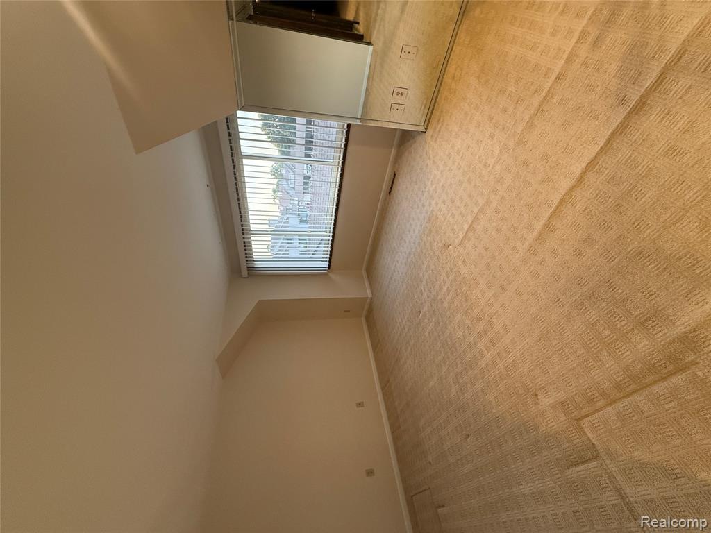6302 Laurentian Court, Flint, MI 48532 — Photo 15
