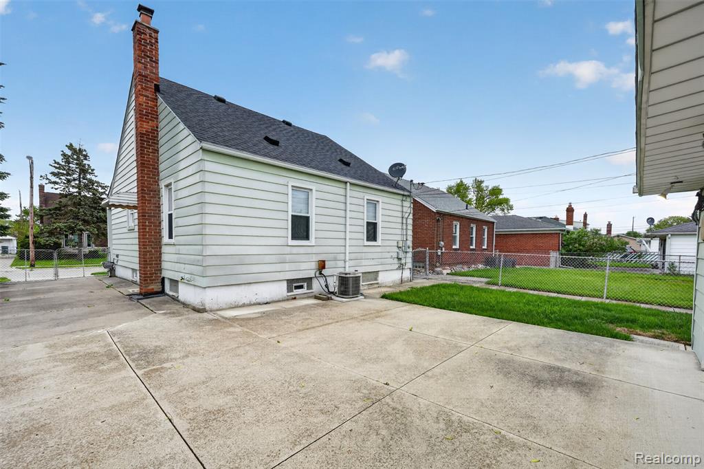 619 Highland Avenue, Lincoln Park, MI 48146 — Photo 39