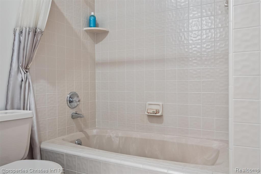 9150 Chubb Road, Northville, MI 48167 — Photo 38