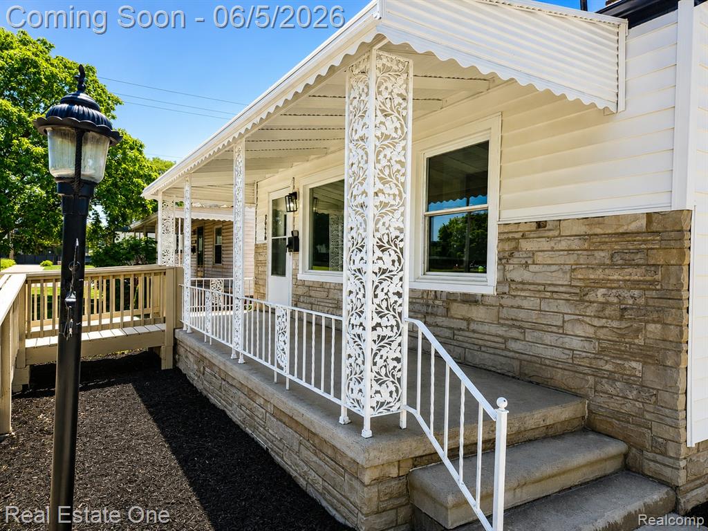 3926 21st Street, Wyandotte, MI 48192 — Photo 2