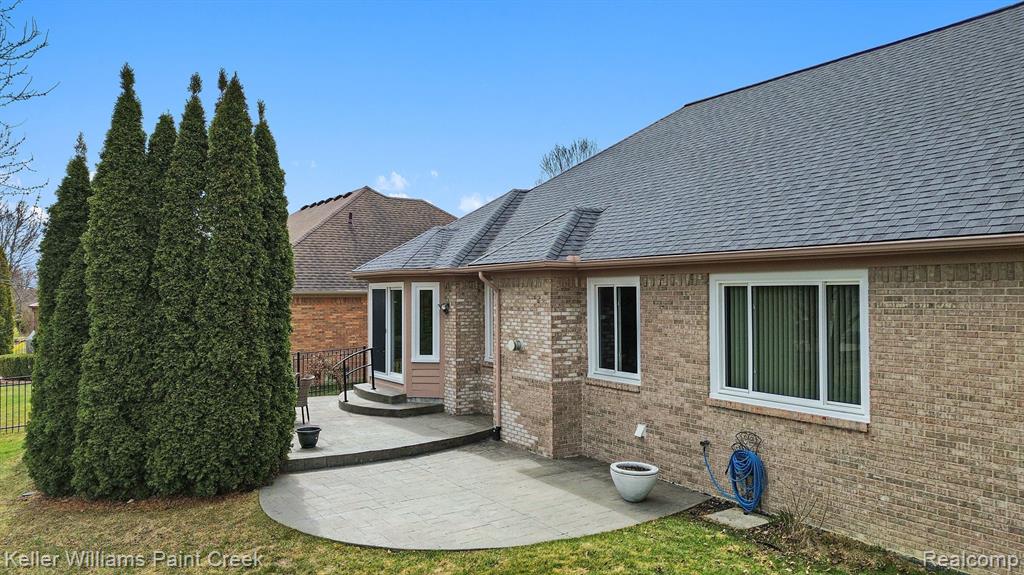 54660 BERRYFIELD Drive, Macomb, MI 48042 — Photo 29