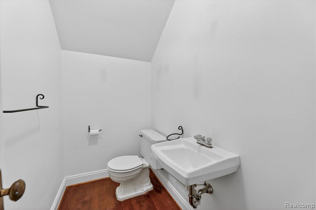516 W Washington Street, Howell, MI 48843 — Photo 22