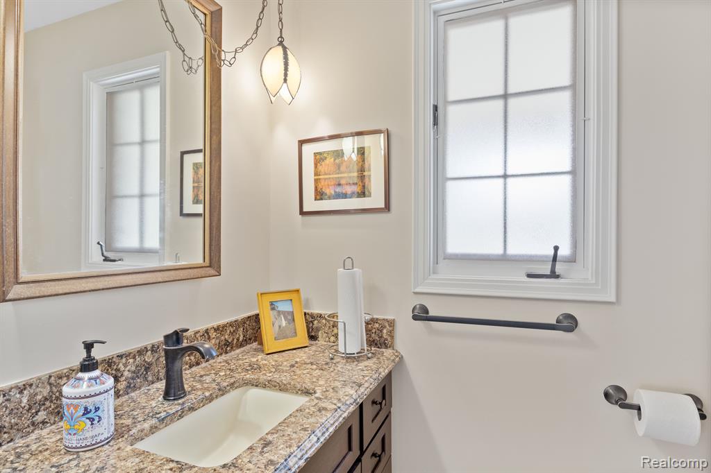 815 GREAT OAKS Drive, Bloomfield Hills, MI 48304 — Photo 14