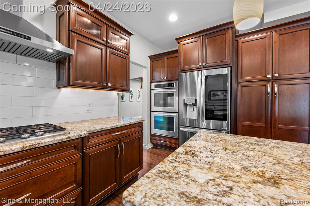 4451 Carriage Hill Court, Rochester, MI 48306 — Photo 15