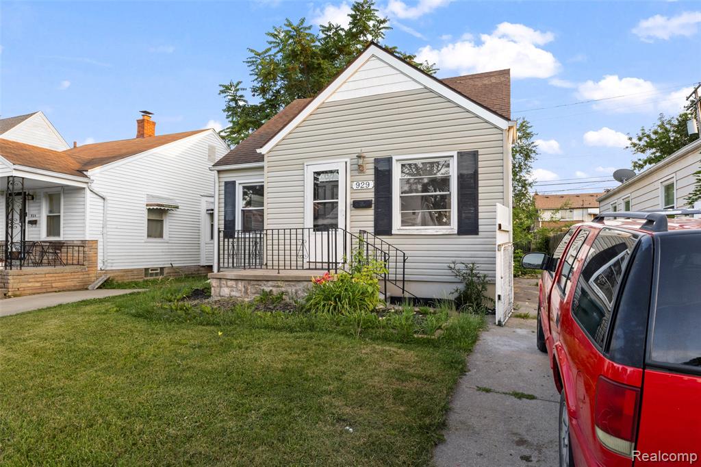 929 White Avenue, Lincoln Park, MI 48146 — Photo 2