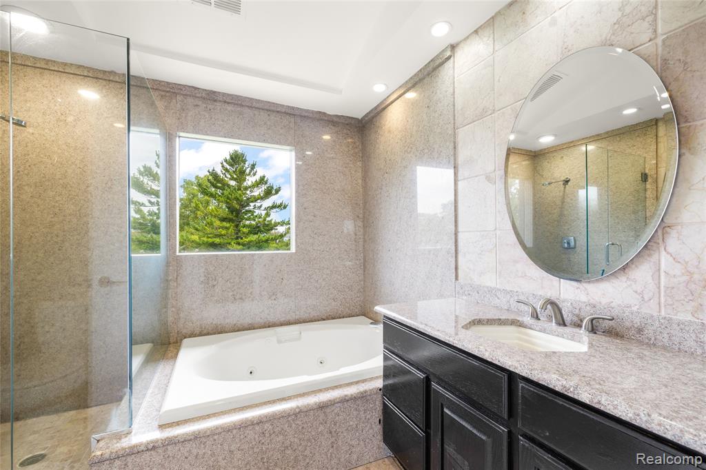 9325 N Ridge Road, Plymouth, MI 48170 — Photo 17