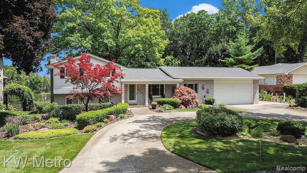 4491 DECKERLAND Street, West Bloomfield, MI 48323 — Photo 32
