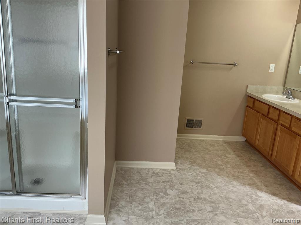 48161 NOTTINGHILL Lane, Canton, MI 48188 — Photo 30