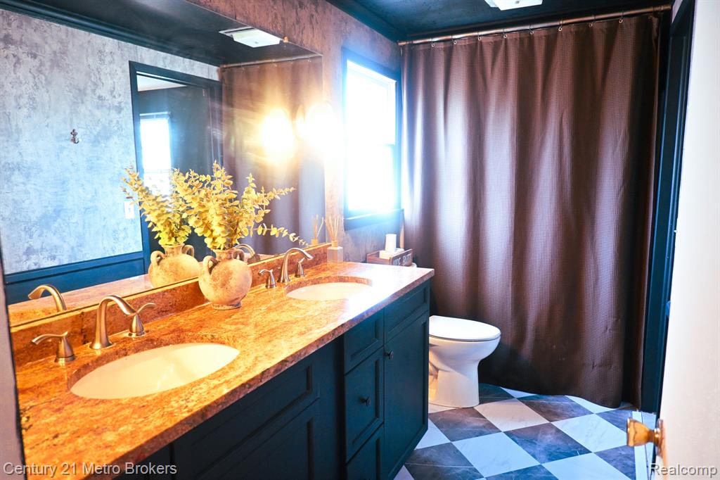 433 Dutch Mill Drive, Flushing, MI 48433 — Photo 18