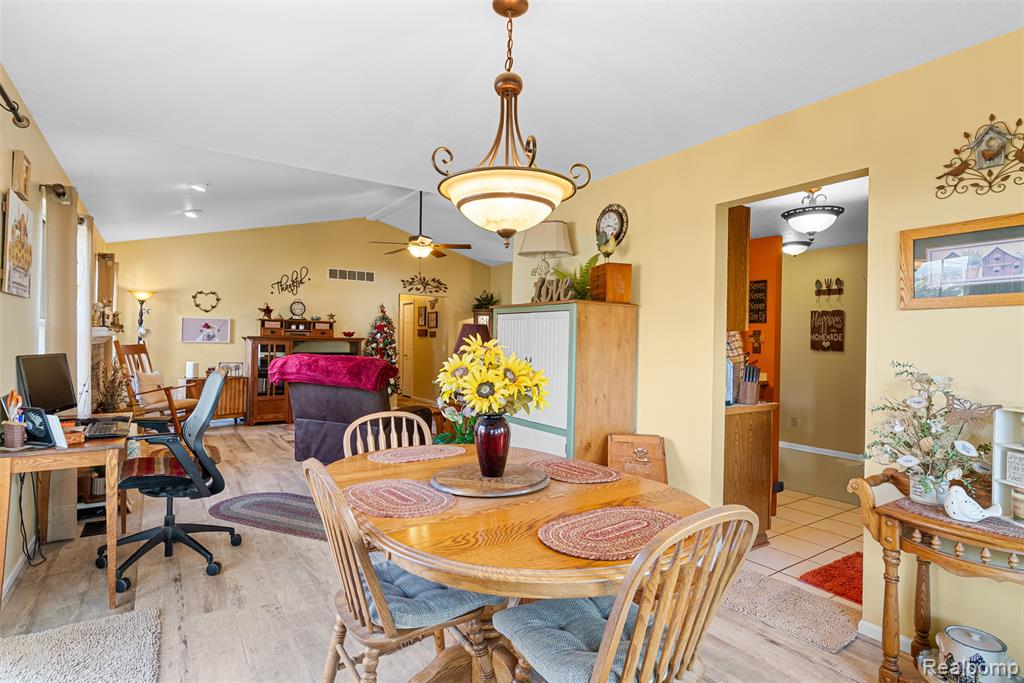 4429 W Edge Way Street, Grand Blanc, MI 48439 — Photo 11
