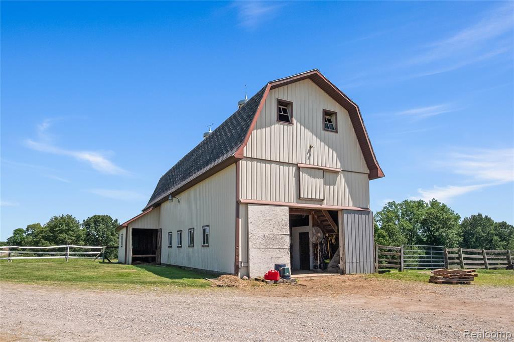 5280 Hosner Road, Oxford, MI 48370 — Photo 22