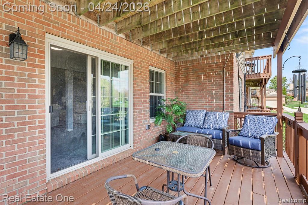 846 Ridgeside Drive, Milford, MI 48381 — Photo 27